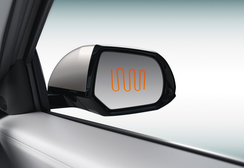 Heated outside mirrors with LED turn indicatorsThis feature helps with increased visibility in adverse climate conditions.