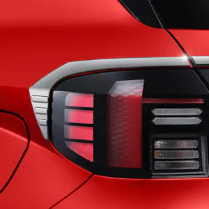 KUN Hyundai | Showroom & Service TAIL LAMP GARNISH