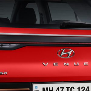 UPPER TRUNK LID GARNISH DARK CHROME
