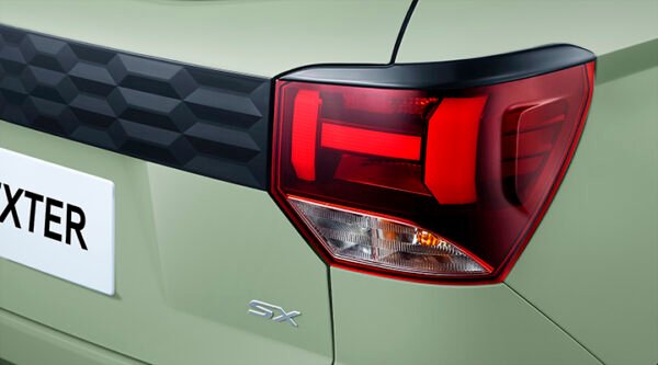 TAIL LAMP GARNISH
