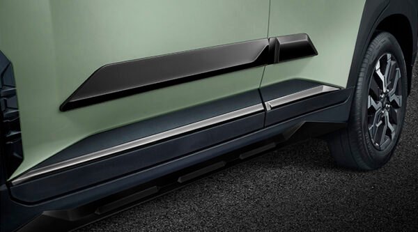 BODY SIDE MOULDING- CHROME
